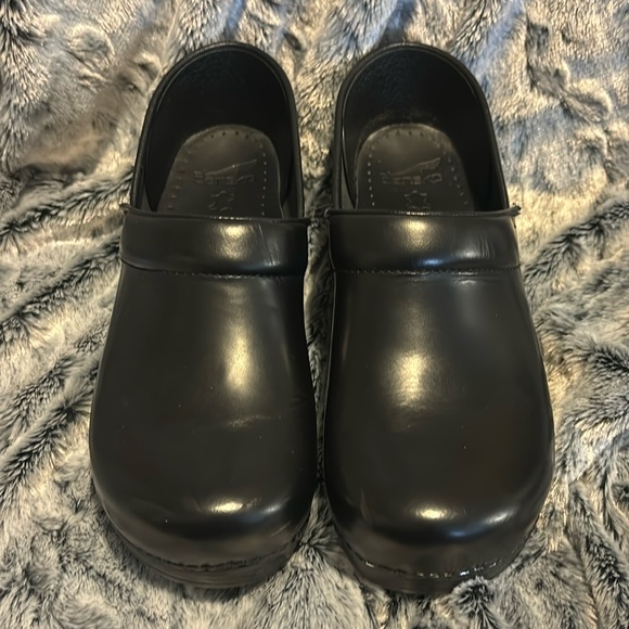 Dansko Professional Clog - Picture 1 of 11
